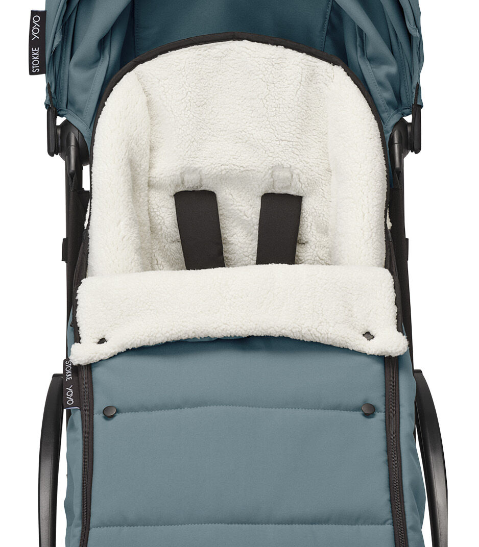 Stokke® YOYO3® 6+ Aqua. Footmuff first button, detail. galery image 5